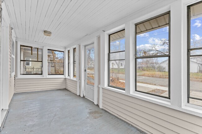 Foto del edificio - 922 Dakin St