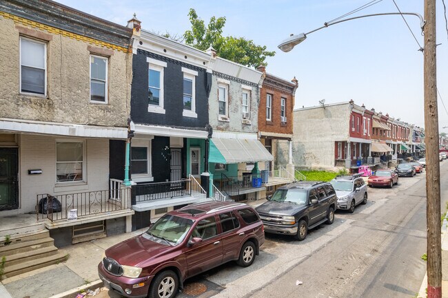 Building Photo - 2924 N Bambrey St