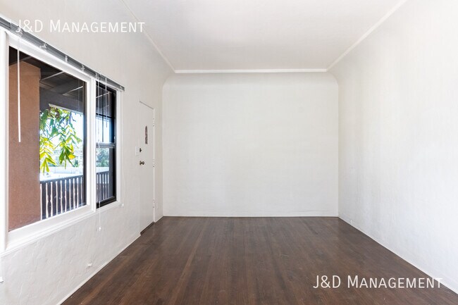 Foto del edificio - Charming Cottage in South Park w/ Parking