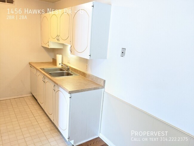 Foto del edificio - 1456 Hawks Nest Dr