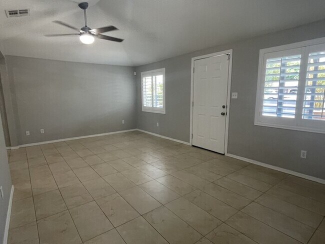 Foto del edificio - Great Home in Arcadia Light - Price Reduced