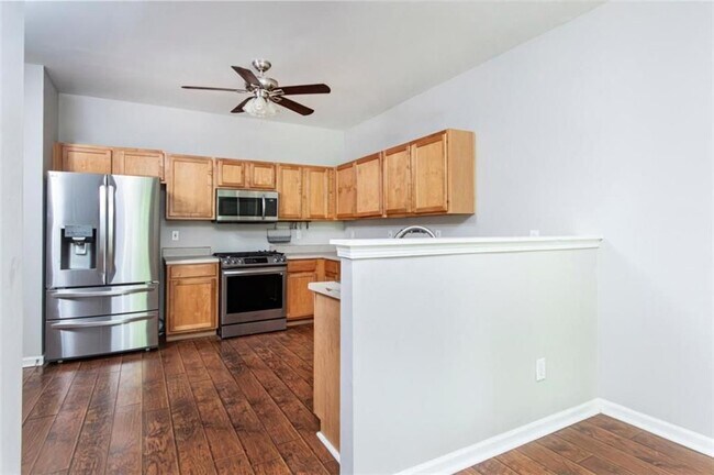Foto del edificio - 310 Sugarberry Ln