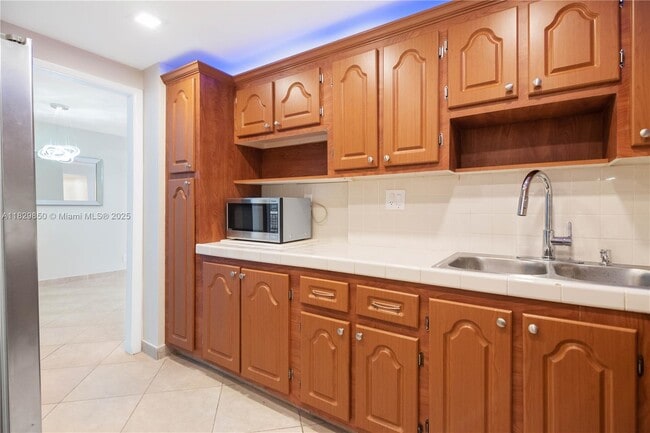 Foto del edificio - 16740 NE 9th Ave