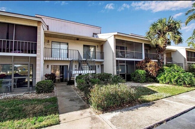 Foto del edificio - 5420 Swift Rd