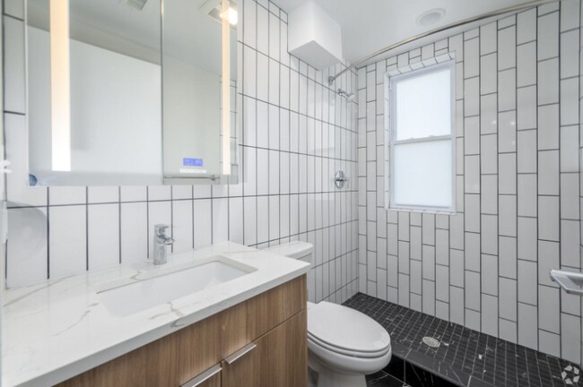 Foto del edificio - 654 Girard St NW