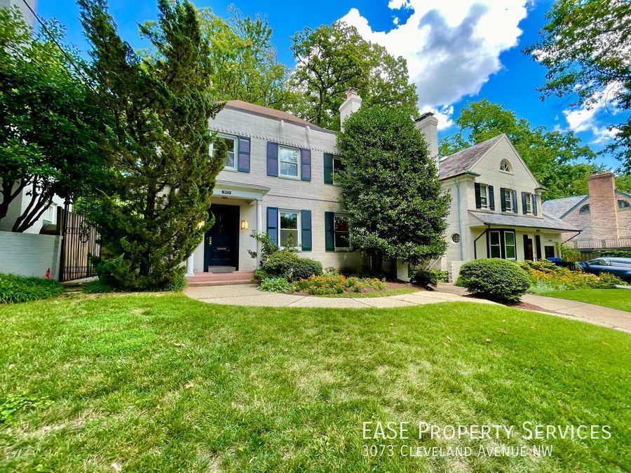 Foto principal - 3073 Cleveland Ave NW