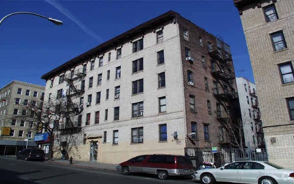 Primary Photo - 305 E 166th St