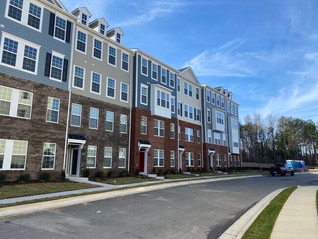 Building Photo - 4605 Wistar Creek Dr