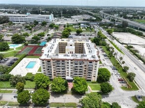 Building Photo - 15600 NW 7th Ave