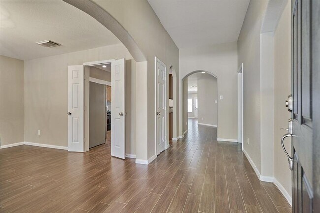 Foto del edificio - 32314 Golden Oak Park Ln