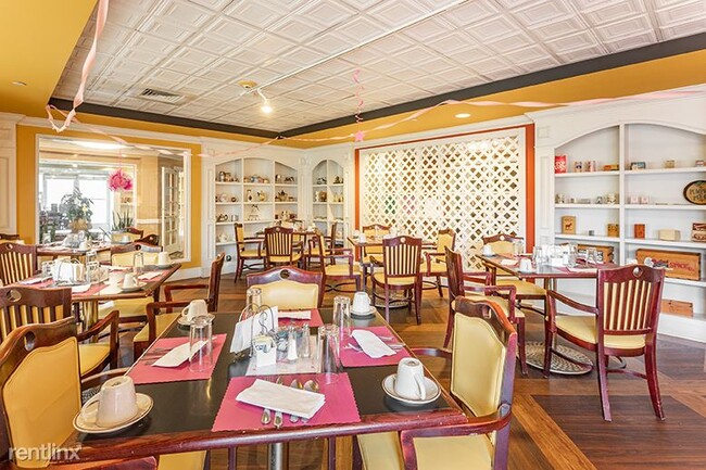 Foto del edificio - 28301 Franklin Rd
