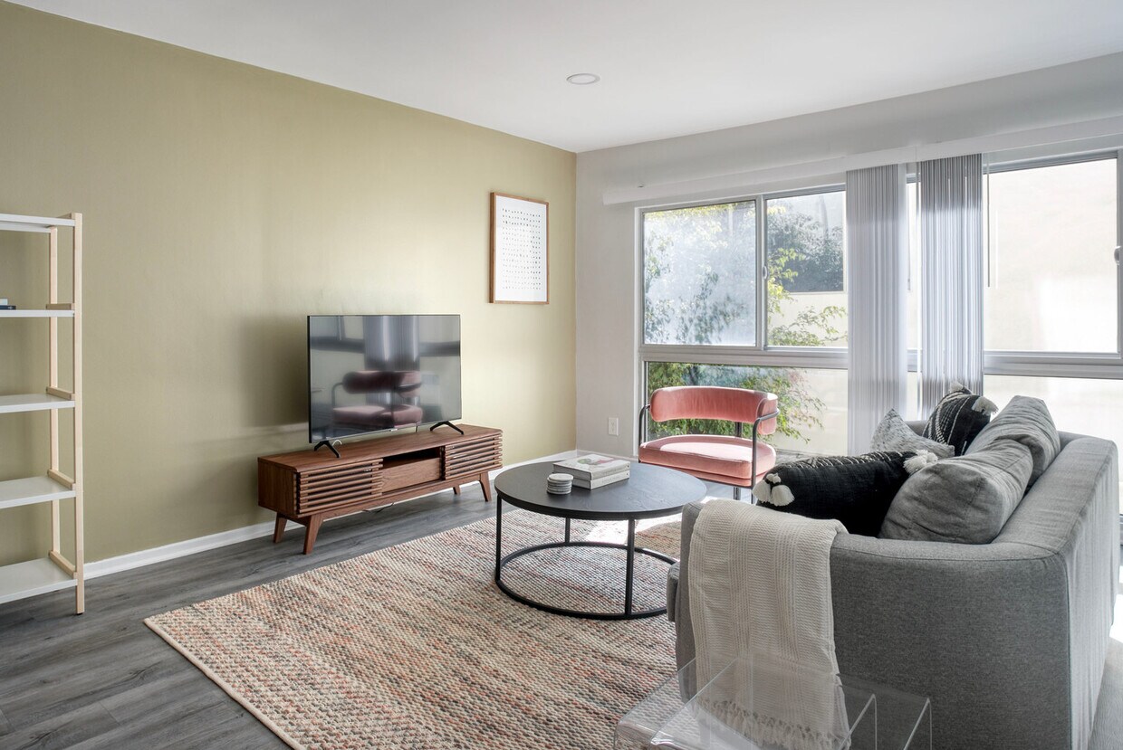 170 N Crescent Dr Unit FL2ID1032, Beverly Hills, CA 90210 Apartment