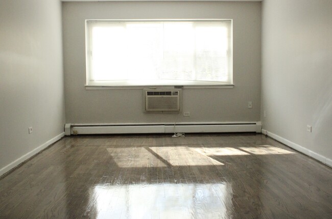 Foto del edificio - 6619 N Sheridan Rd