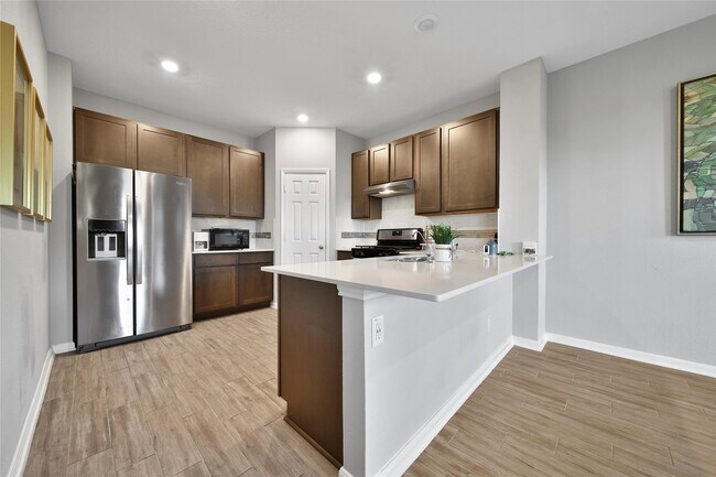 Foto del edificio - 3306 Forest Dr