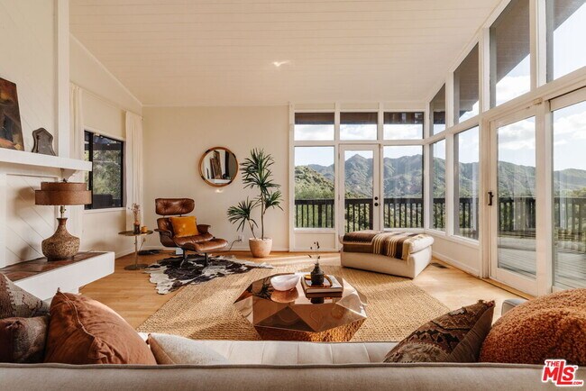 Building Photo - 2239 Topanga Skyline Dr