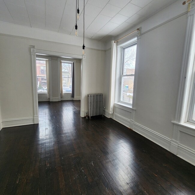 Foto del edificio - 1222 N Campbell Ave