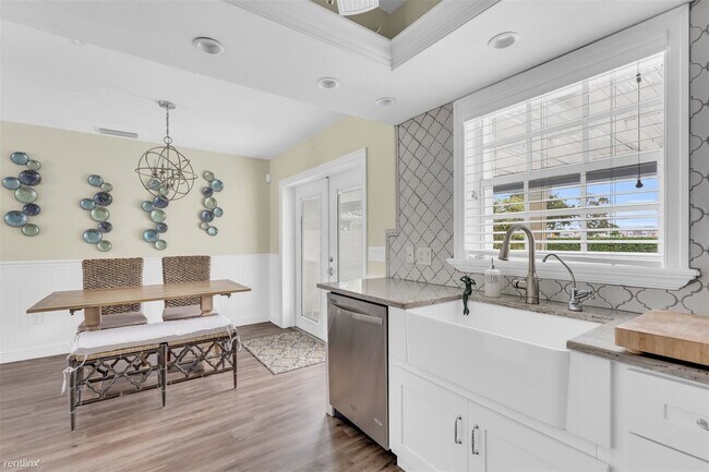 Foto del edificio - 3 br, 2 bath House - 9860 NW 3rd St