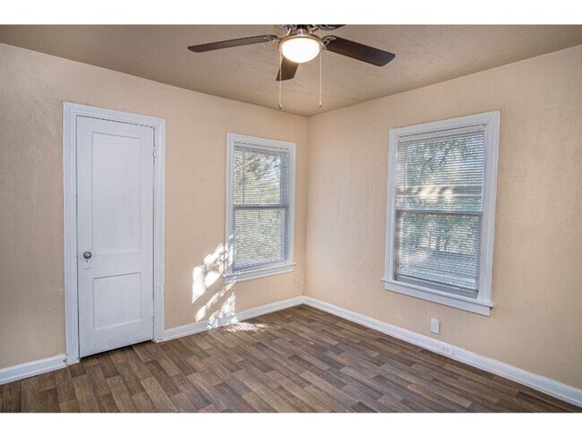 Photo - Great Amazing Home So Close to Downtown