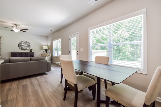 Foto del edificio - 3293 SE Lilac Creek Trail, Gainesville, GA