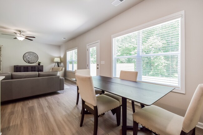Foto del edificio - 3429 SE Sugarberry Dr, Gainesville, GA