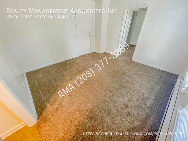 Building Photo - Charming Apartment In Historic North End B...