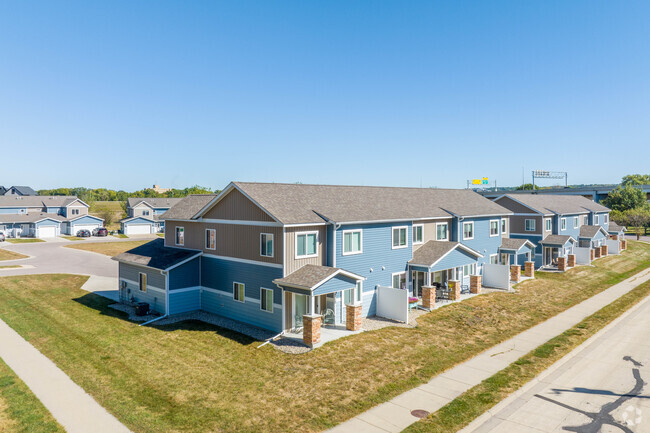 Building Photo - Sibley Village Townhomes