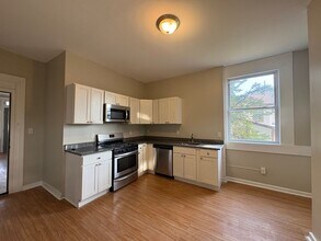 Building Photo - 14 N Bryant Ave