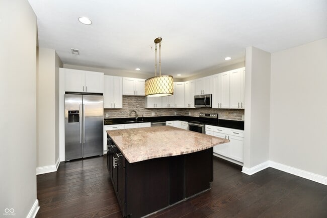 Foto del edificio - 8555 One W Dr