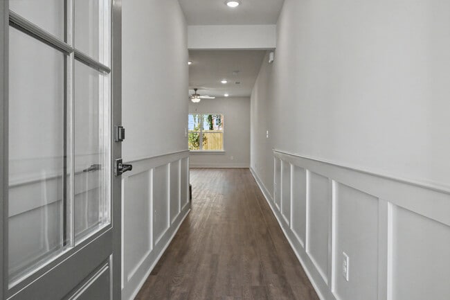 Building Photo - 4237 Fern River Trl