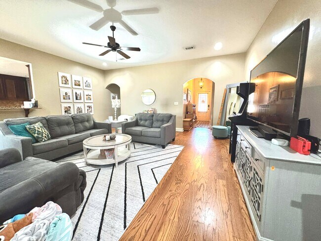 Foto del edificio - 61 Boulder Dr