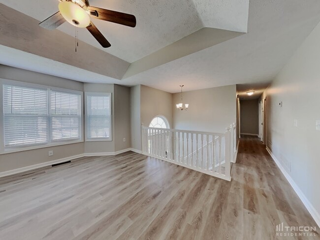 Building Photo - 282 Clara Bell Way