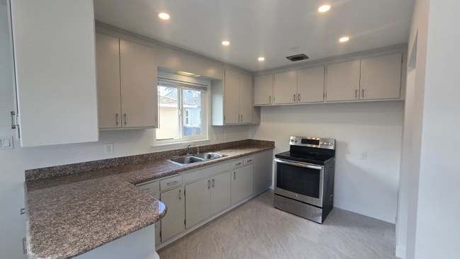 Building Photo - 1269-1269 147th Ave