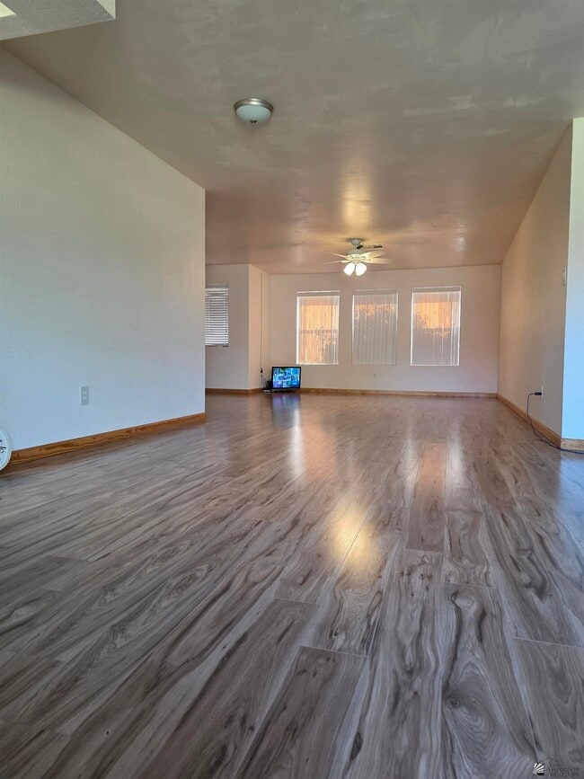 Foto del edificio - 3134 W 30th St