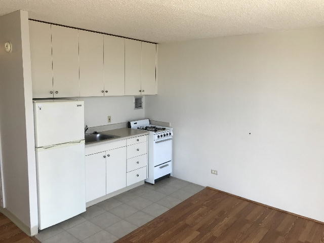 Foto del edificio - HOLIDAY VILLAGE studio, sec, A/C, lanai, pool