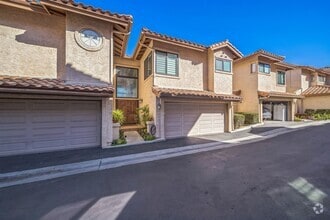 Building Photo - 528 San Andres Dr