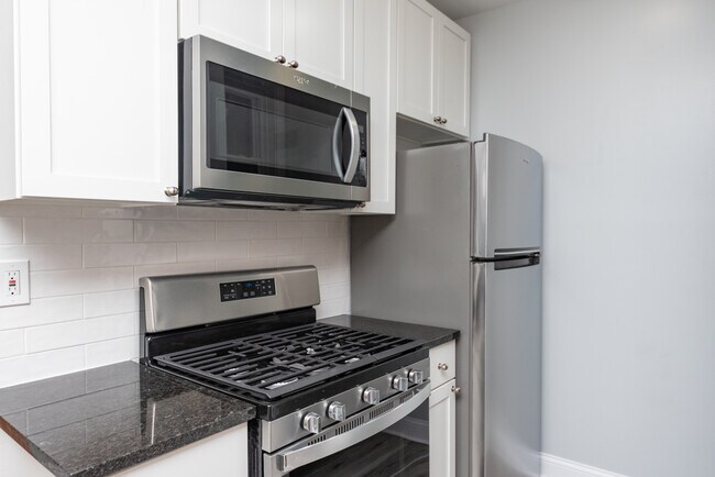 Foto del edificio - 2514 W Belle Plaine Ave