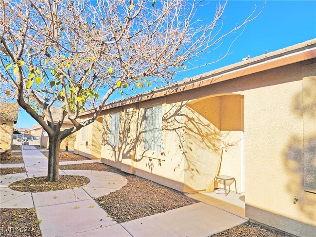 Building Photo - 1041 Marne Ct