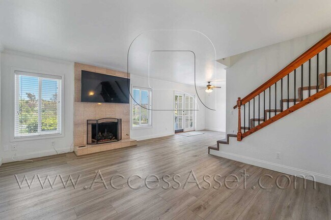 Foto del edificio - Stunning 3 Bed/2.5 Bath Home In Desirable ...