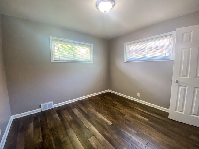 Foto del edificio - 2 Bedroom Single Family