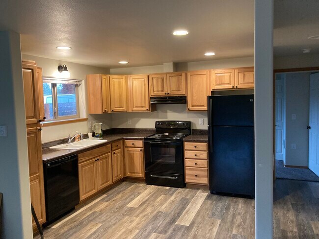 Building Photo - 769-712 12th St