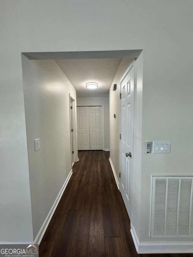 Foto del edificio - 107 Beaver Ct