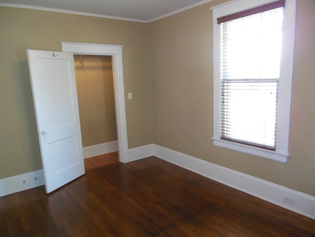 Front Bedroom - 215 Grand Ave