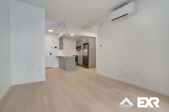Building Photo - 14815 89th Ave