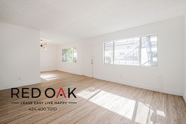 Building Photo - 663 W 13th St