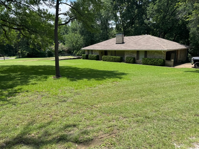 Foto del edificio - 15712 Top Ct