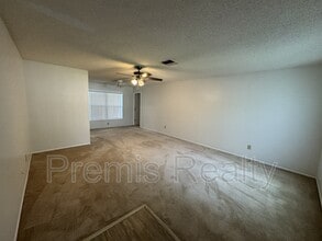 Building Photo - 2772 Lomond Dr