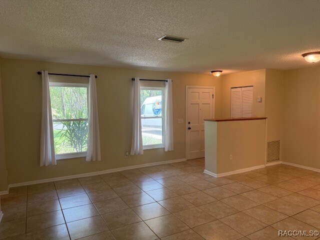 Foto del edificio - 18 Boxelder Ct