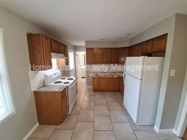 Building Photo - 1354 Cabrillo Dr