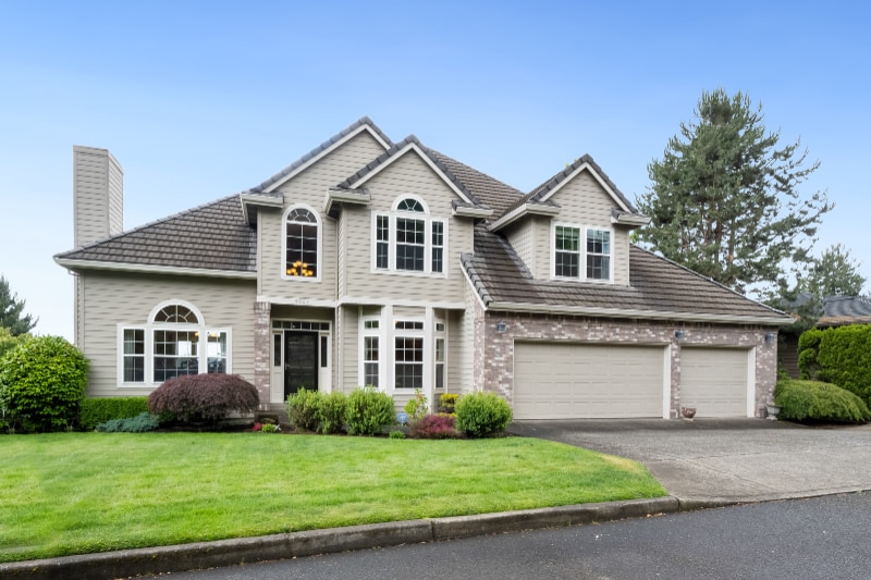 Primary Photo - 9007 NW Bartholomew Dr