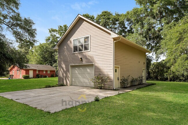 Building Photo - 2 Bed 2 Bath on Johns Island